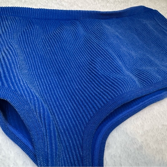 Forever 21 Blue Ribbed Crop Top - Picture 4 of 9